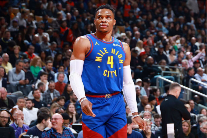 开云官方网站-美记:因国王未能为蒙克找到合适下家,威少加盟国王的可能性不大