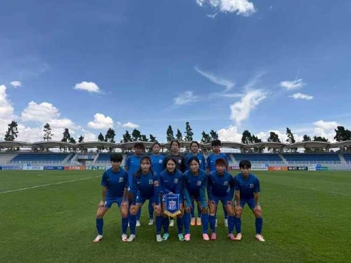 申花上体女足总战绩22轮11胜4平7负,积37分暂列女甲联赛第五