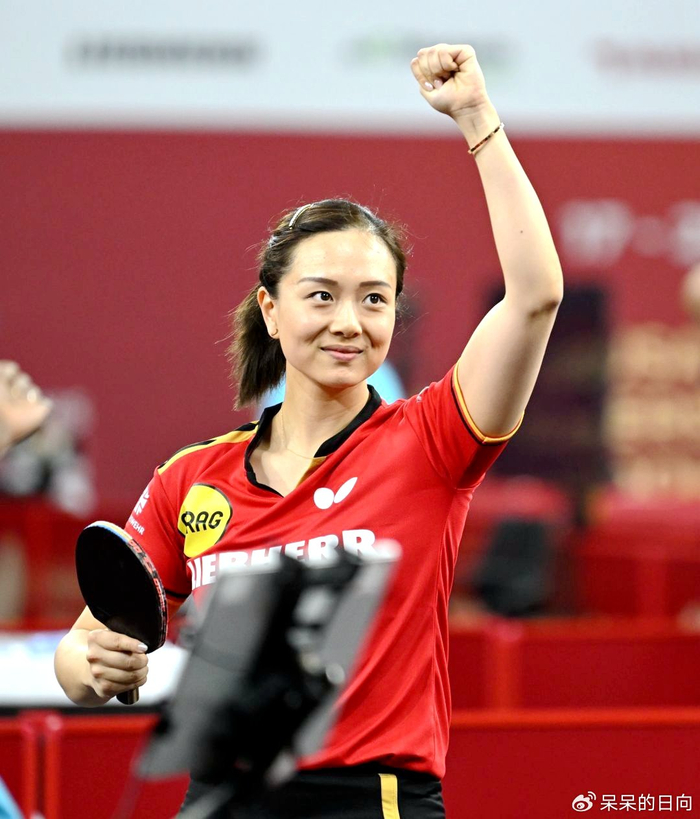 华裔乒乓球女神惊艳中国赛场,肤白貌美气质佳,颜值与实力兼备|万远|德国|刘家良|莎宾·温特|波尔卡诺娃_新浪体育_新浪新闻